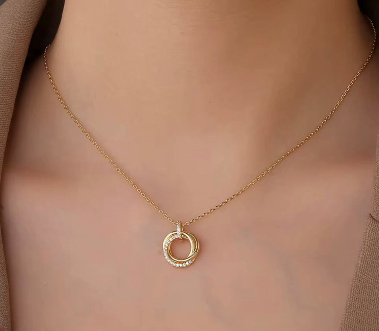 Pavé Circle Necklace