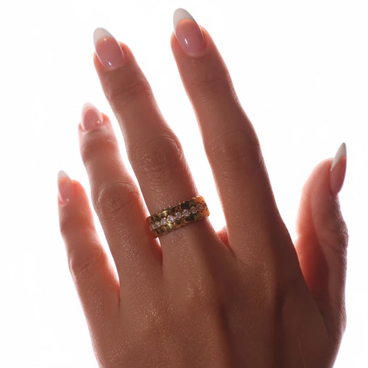 Midline Ring