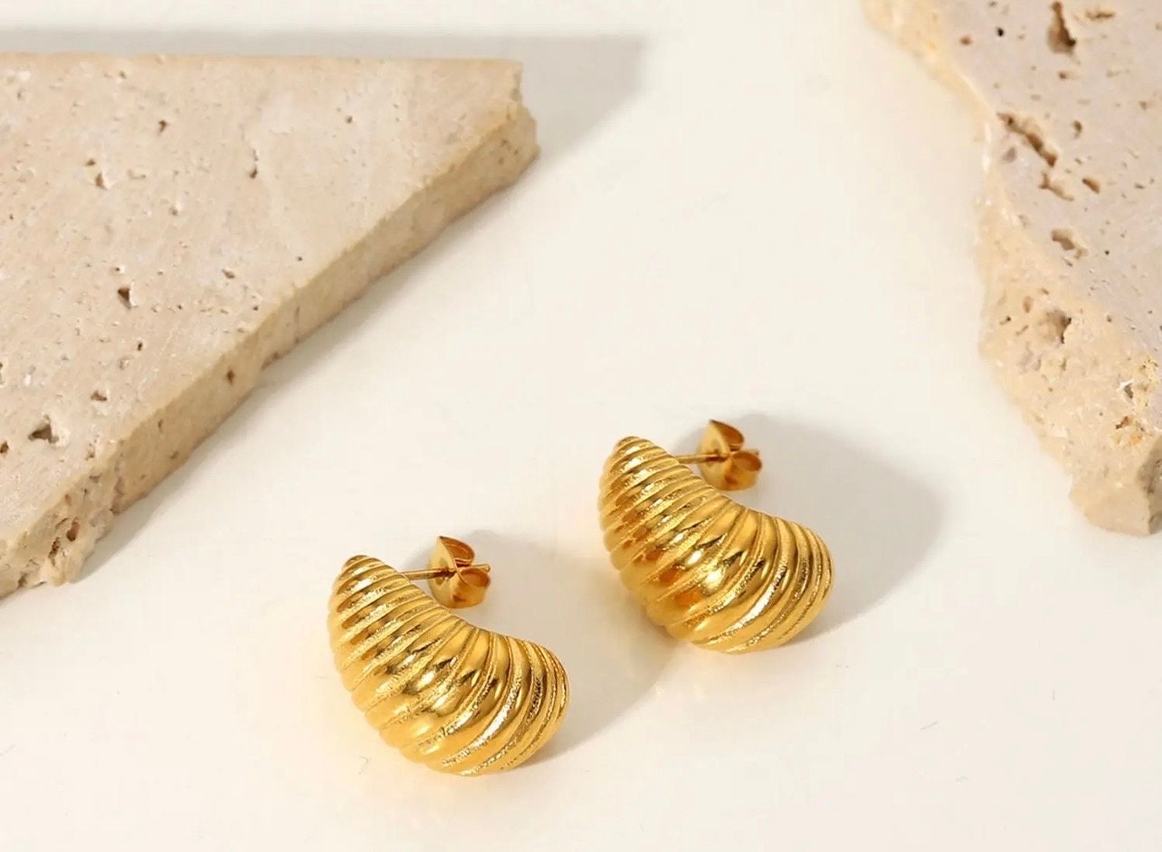 Croissant Earring Stud 18K Gold Plated Stainless Steel