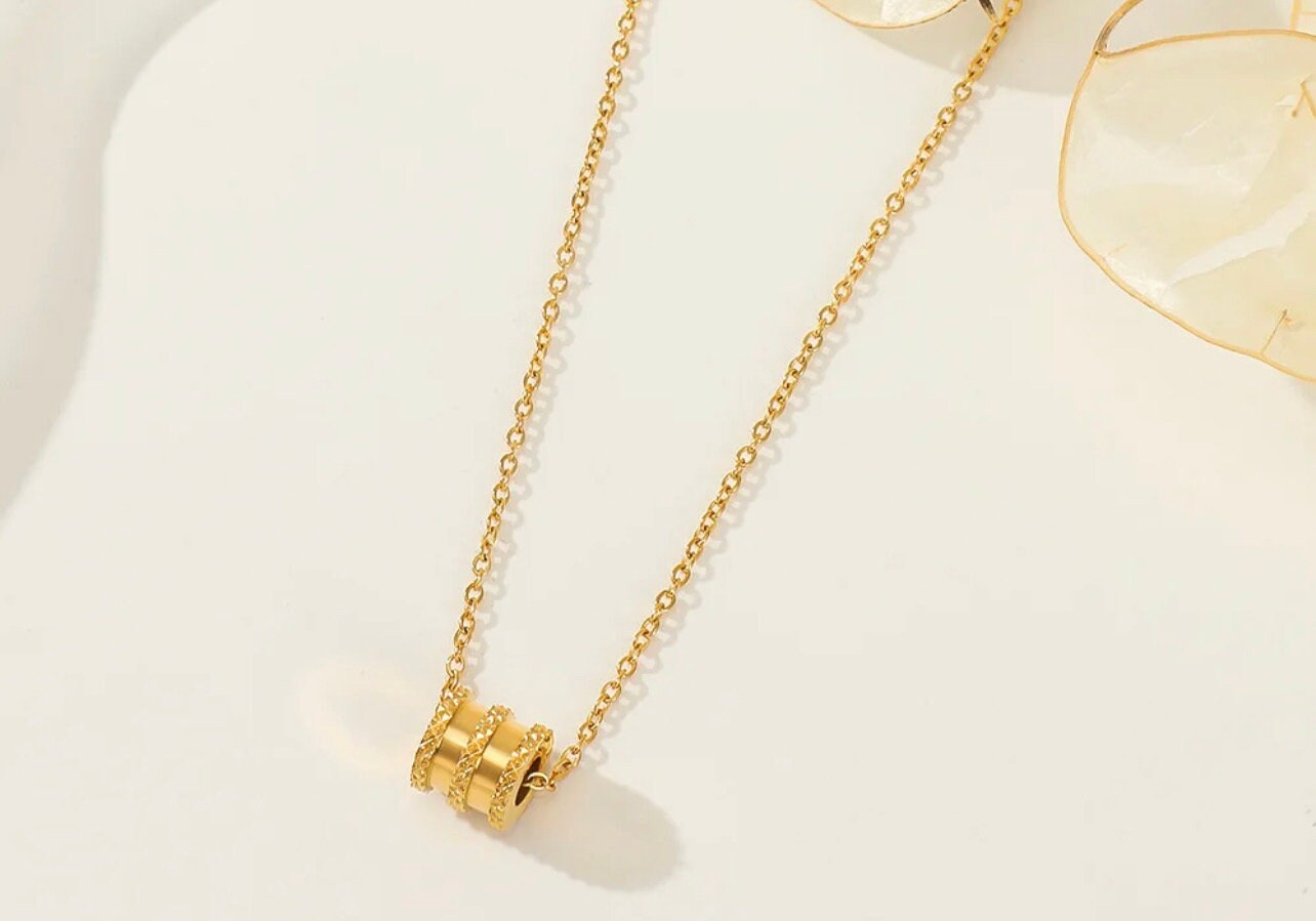 Barrel Necklace 18K Gold Plated Stainless Steel