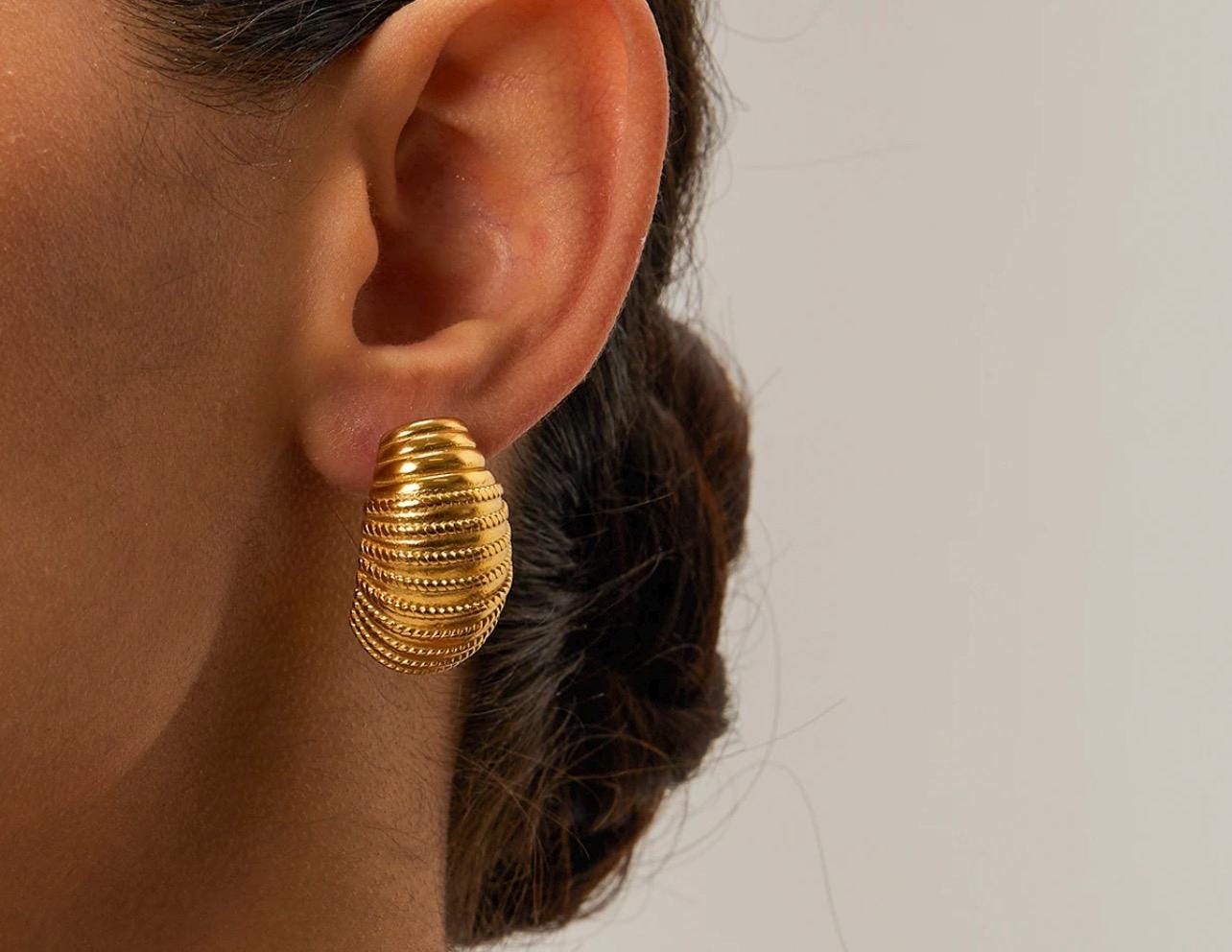Modern Croissant Stud Earrings 18k Gold Plated Stainless Steel