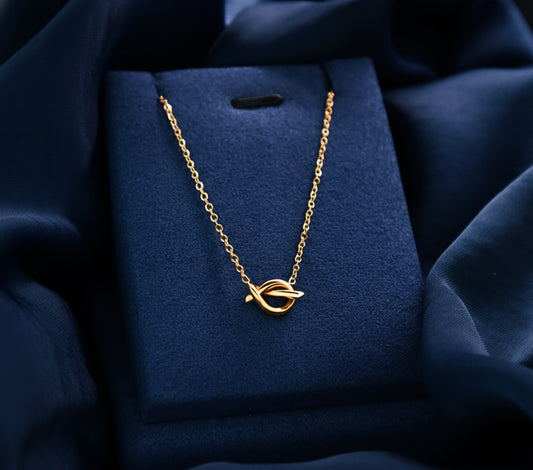 Dainty Knot Necklace