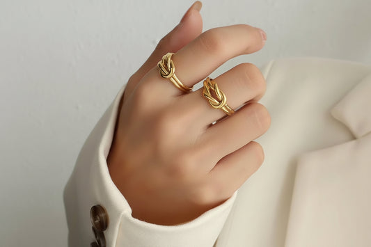 Knot Ring