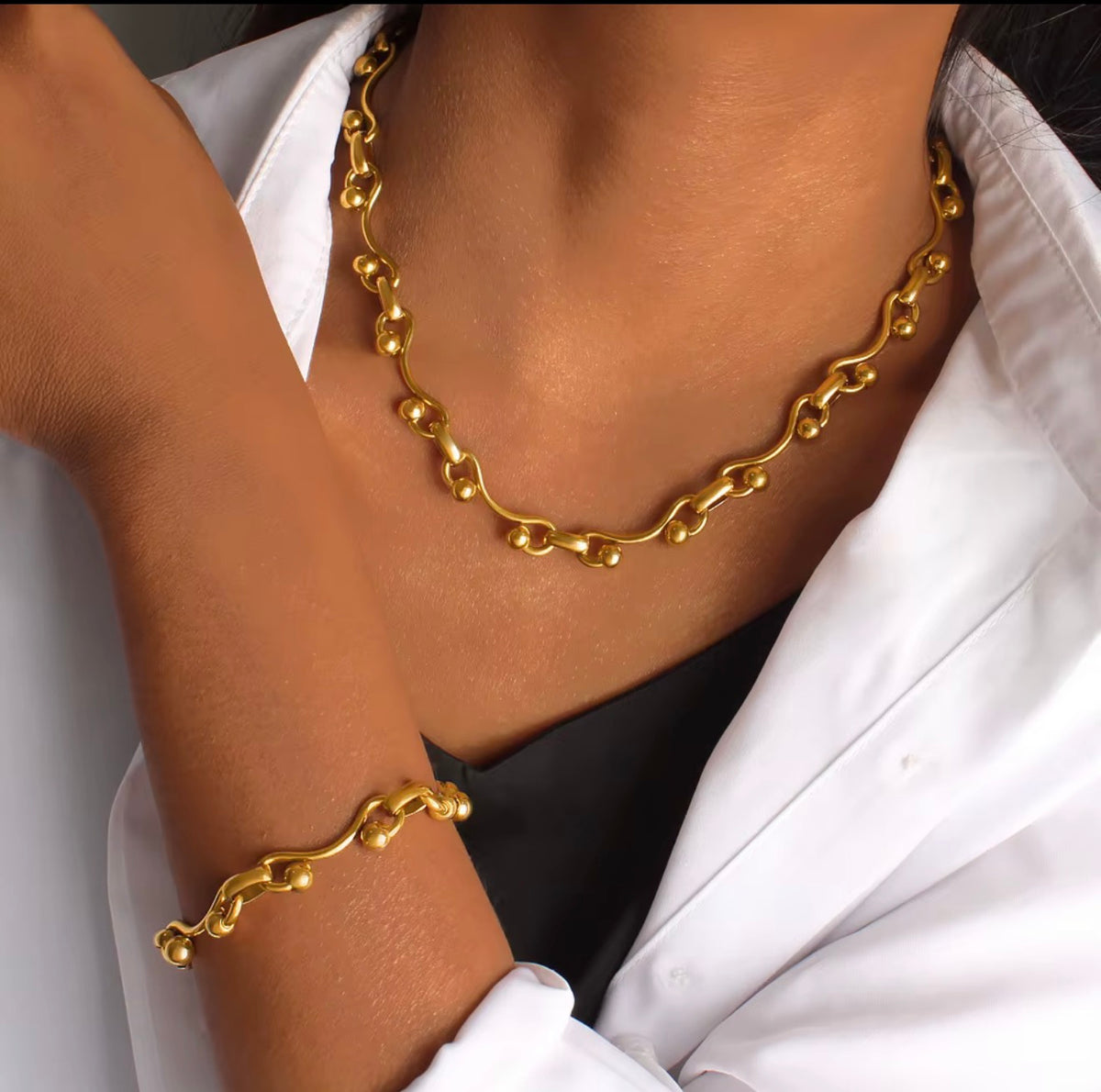 Gold Wave Necklace