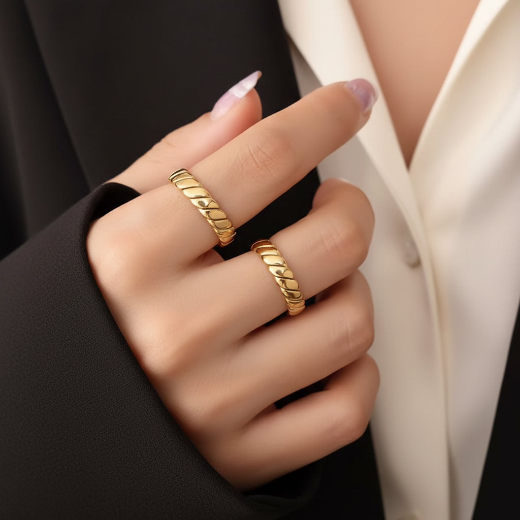 Twist Ring