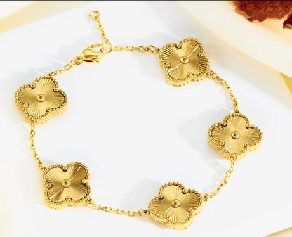 Flower Bracelet - Gold