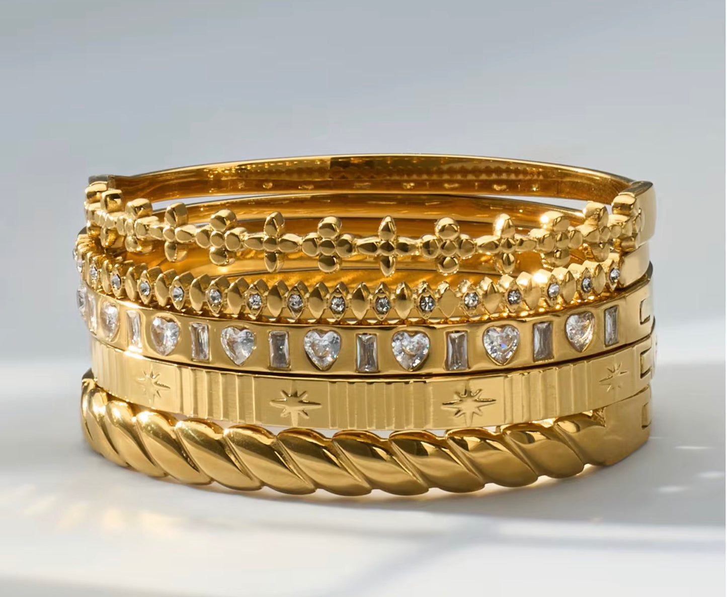 Soft Curve Bangle