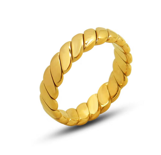 Twist Ring
