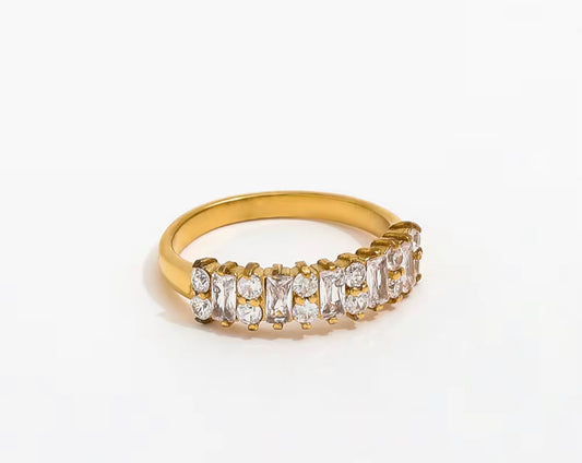 Edge Baguette Ring
