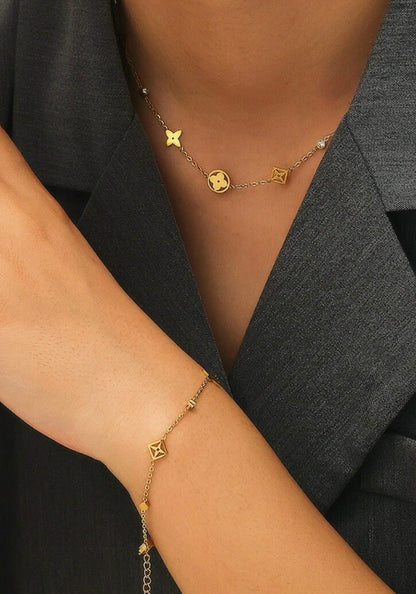 Clover-Stone Necklace 18K Gold Plated Stainless Steel