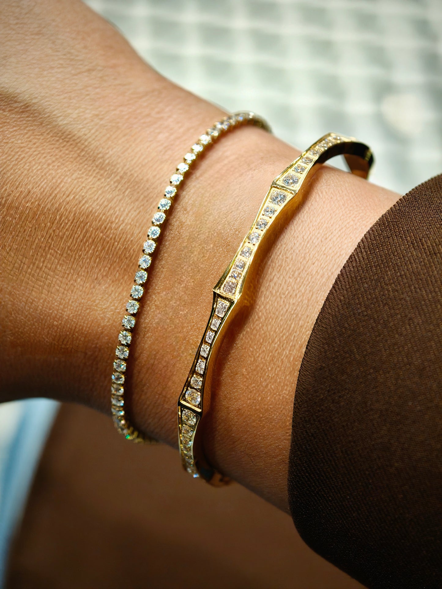 Arch Bangle